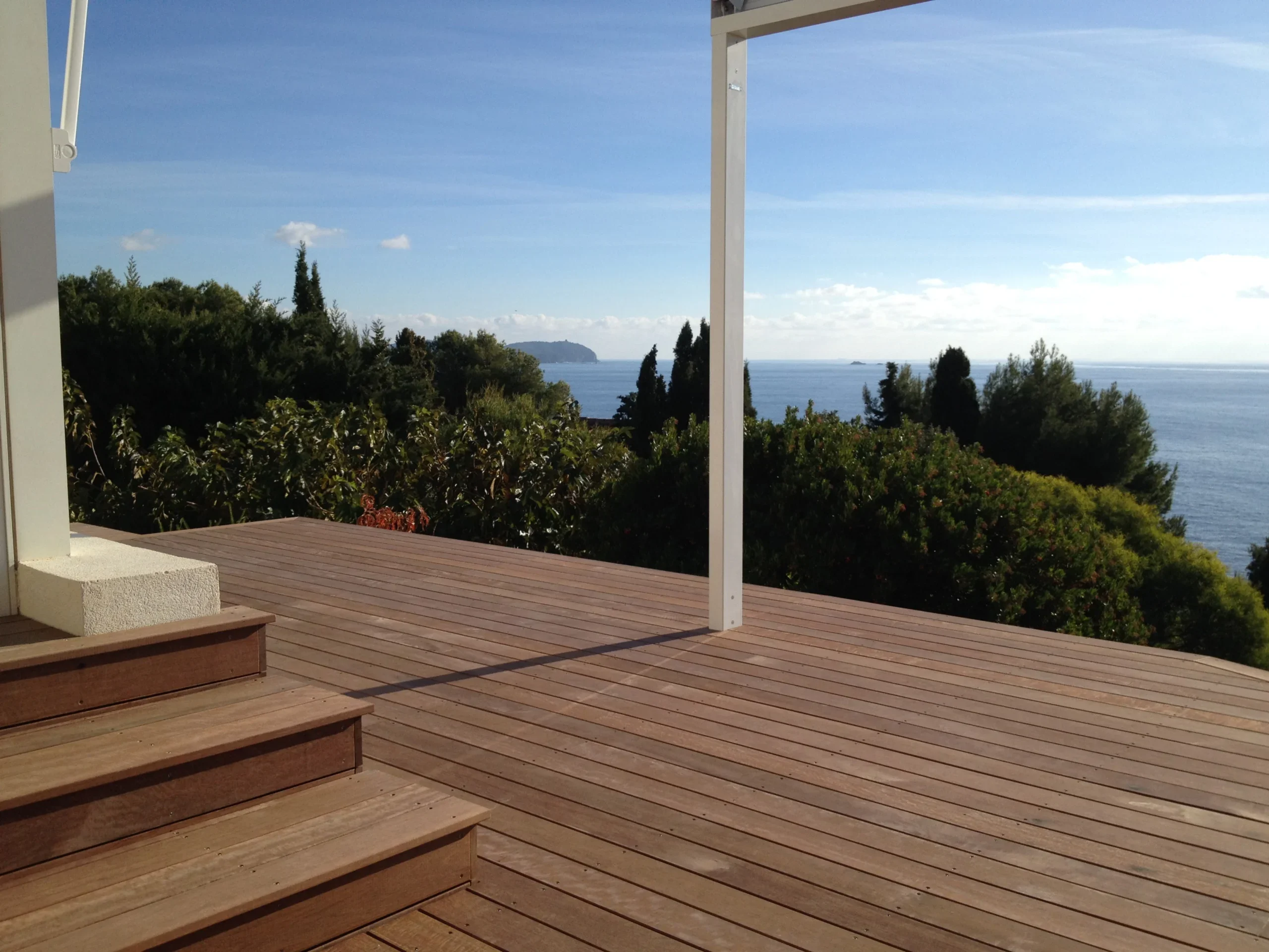 Pergola bois bioclimatique à Marseille