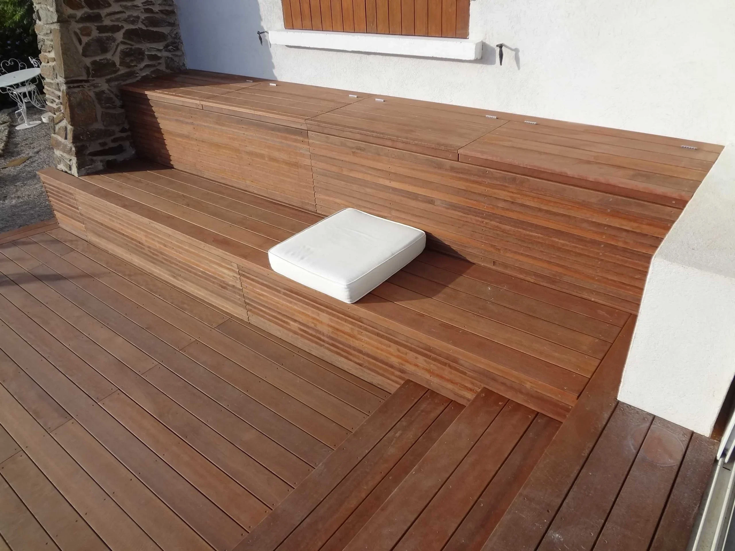 Pergola bois bioclimatique à Marseille