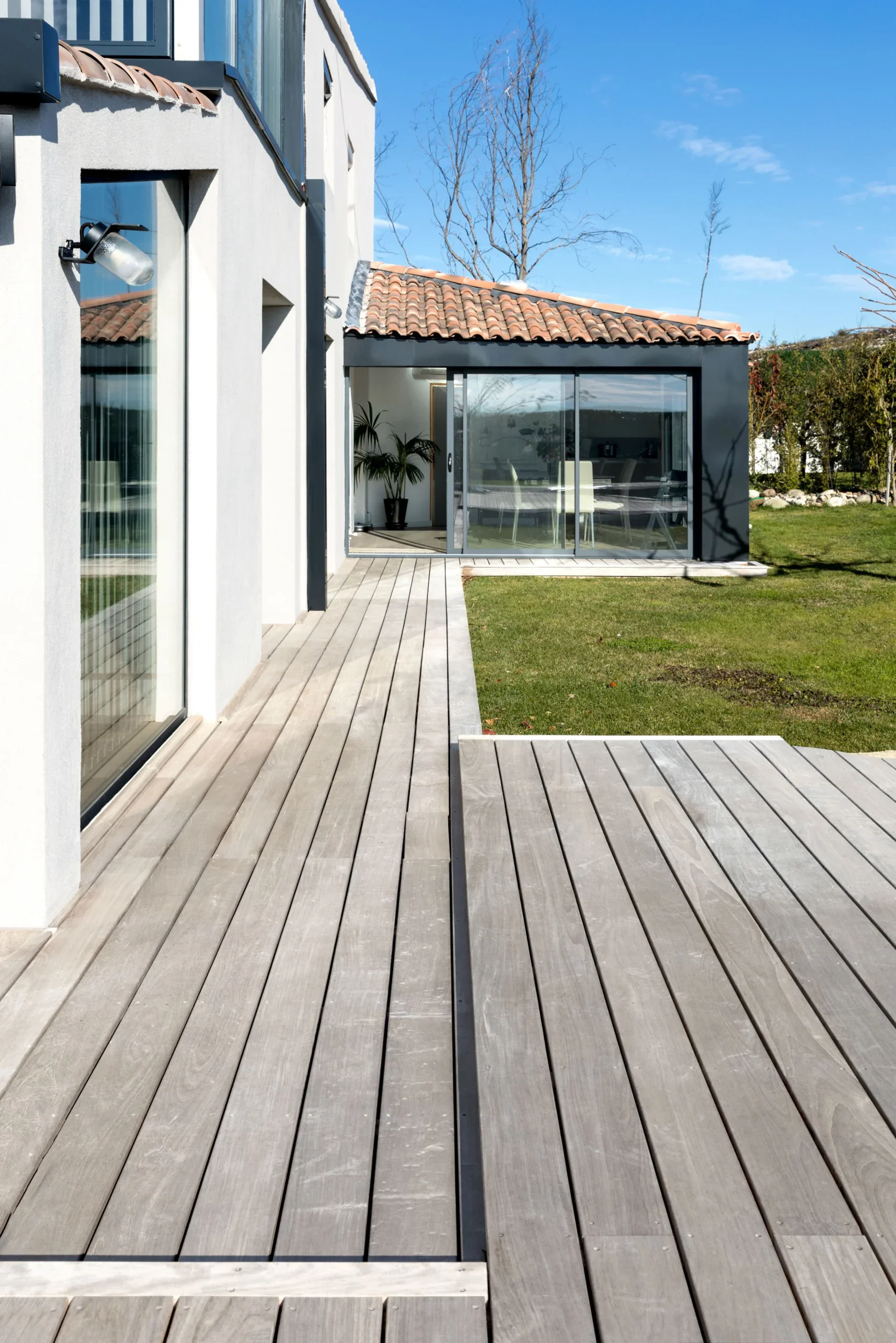 Pergola bois bioclimatique à Marseille