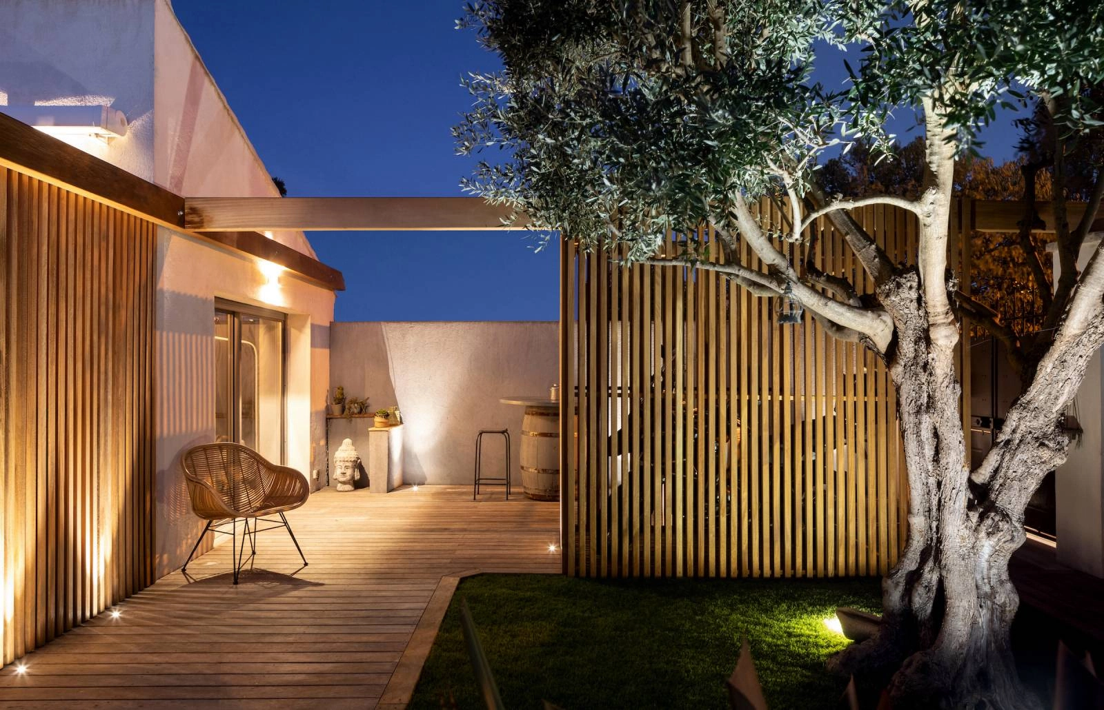 Pergola bois bioclimatique à Marseille
