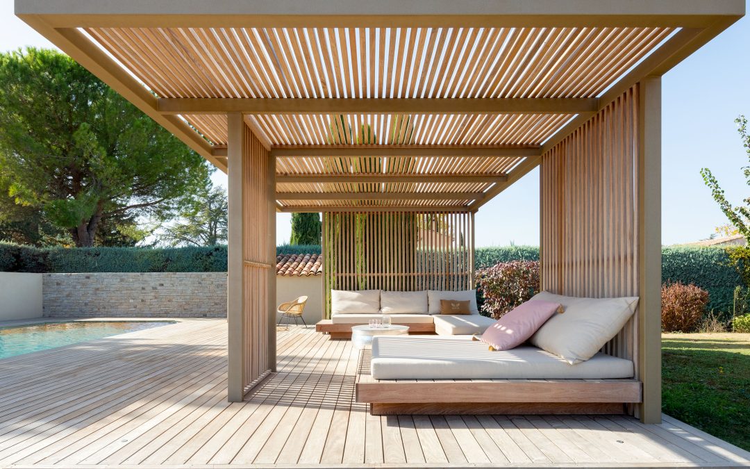 Aménagement extérieur complet en bois sur Aix-en-Provence – Puyricard
