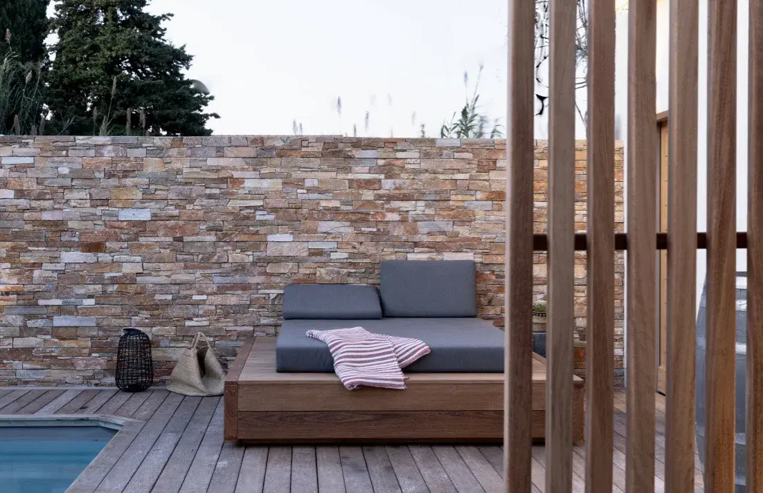 Pergola bois bioclimatique à Marseille