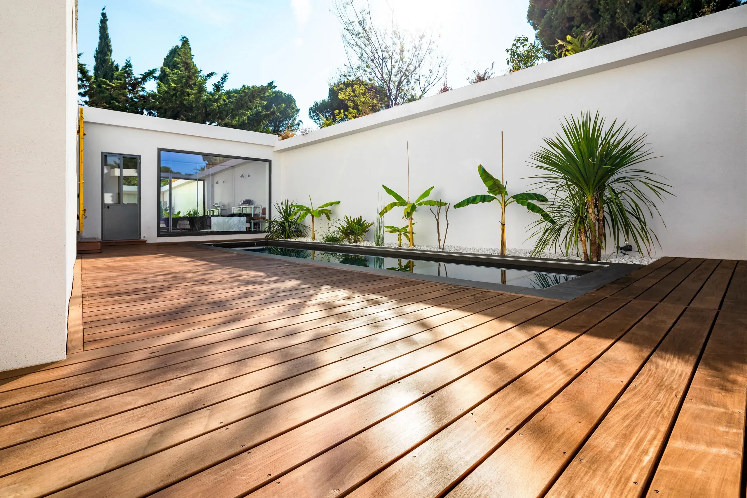 Pergola bois bioclimatique à Marseille
