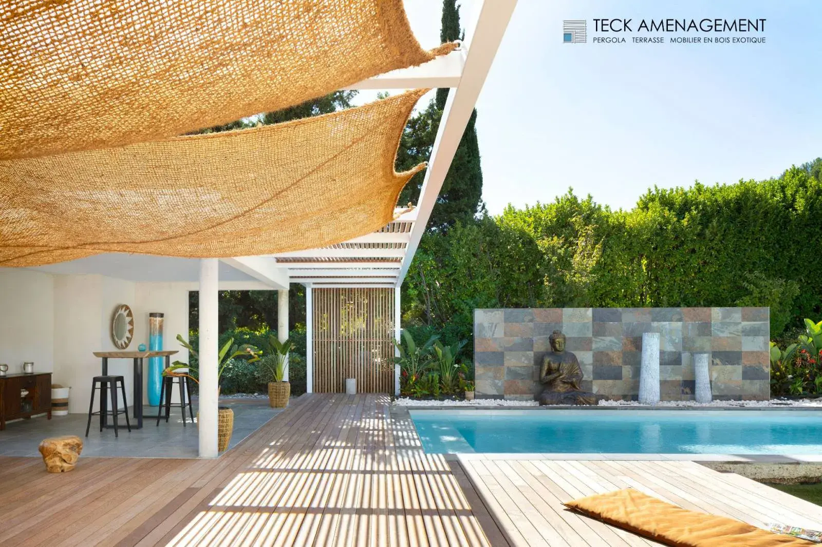 Pergola bois bioclimatique à Marseille