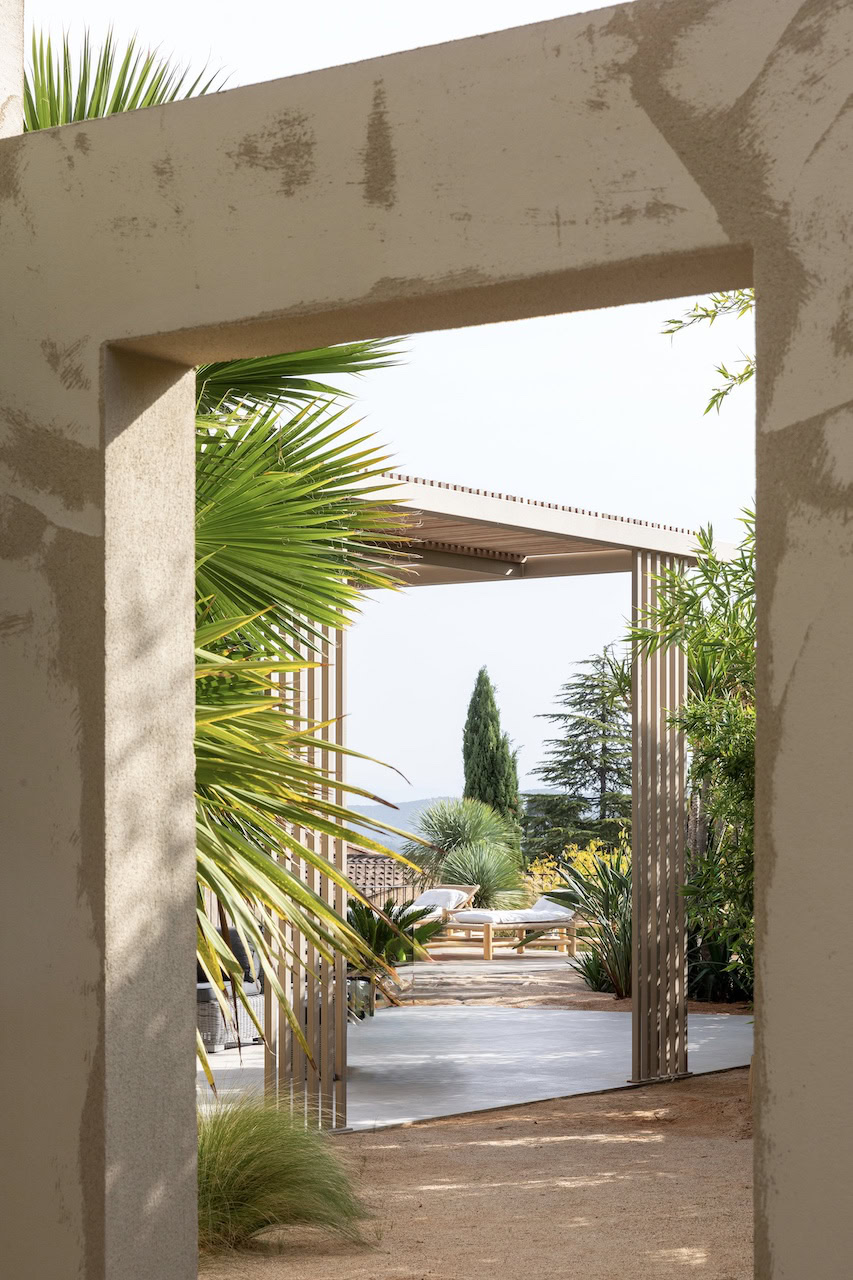 Pergola bois bioclimatique à Marseille
