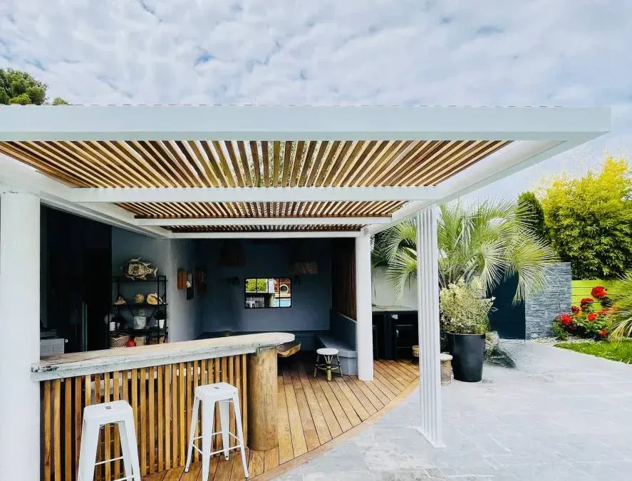 Pourquoi une pergola bois bioclimatique ? Marseille Saint JULIEN
