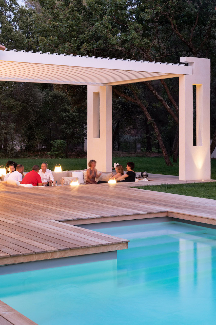 Pergola bois bioclimatique à Marseille