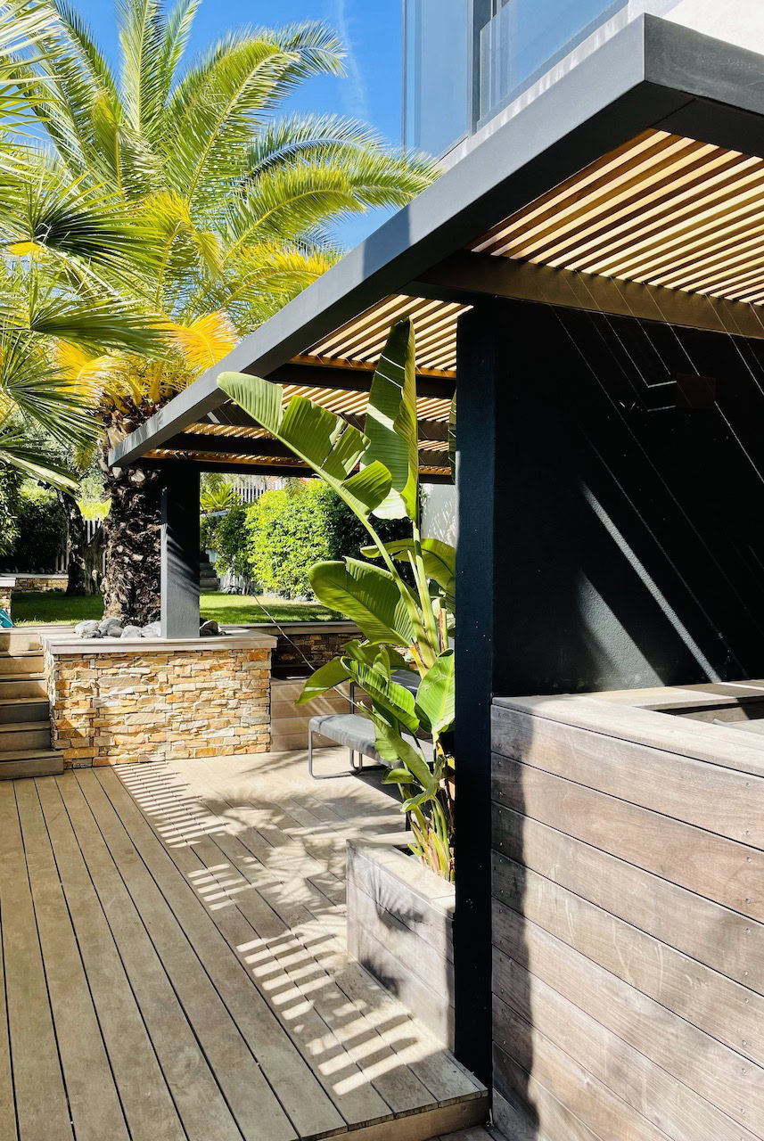 Pergola bois bioclimatique à Marseille