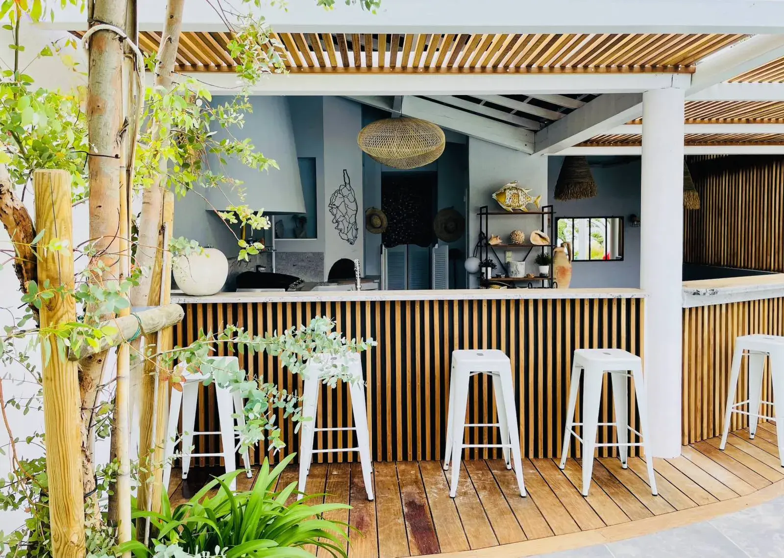 Pergola bois bioclimatique à Marseille