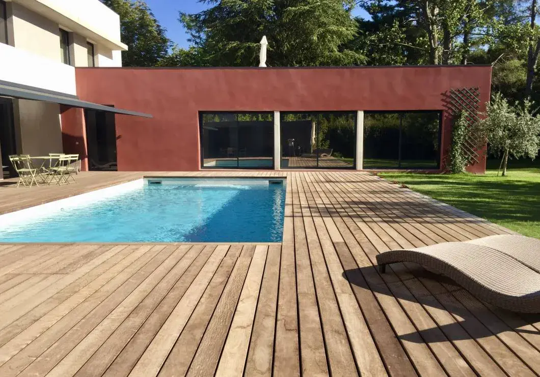 Pergola bois bioclimatique à Marseille