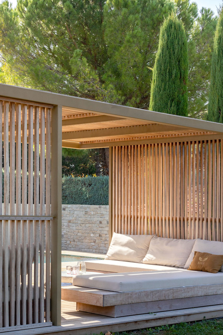 Pergola bois bioclimatique à Marseille