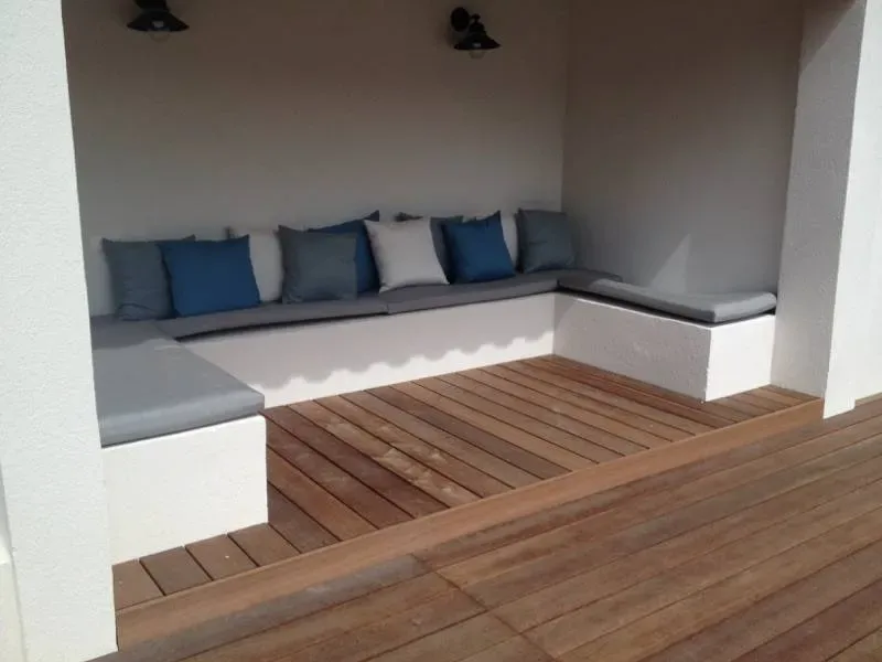 Pergola bois bioclimatique à Marseille