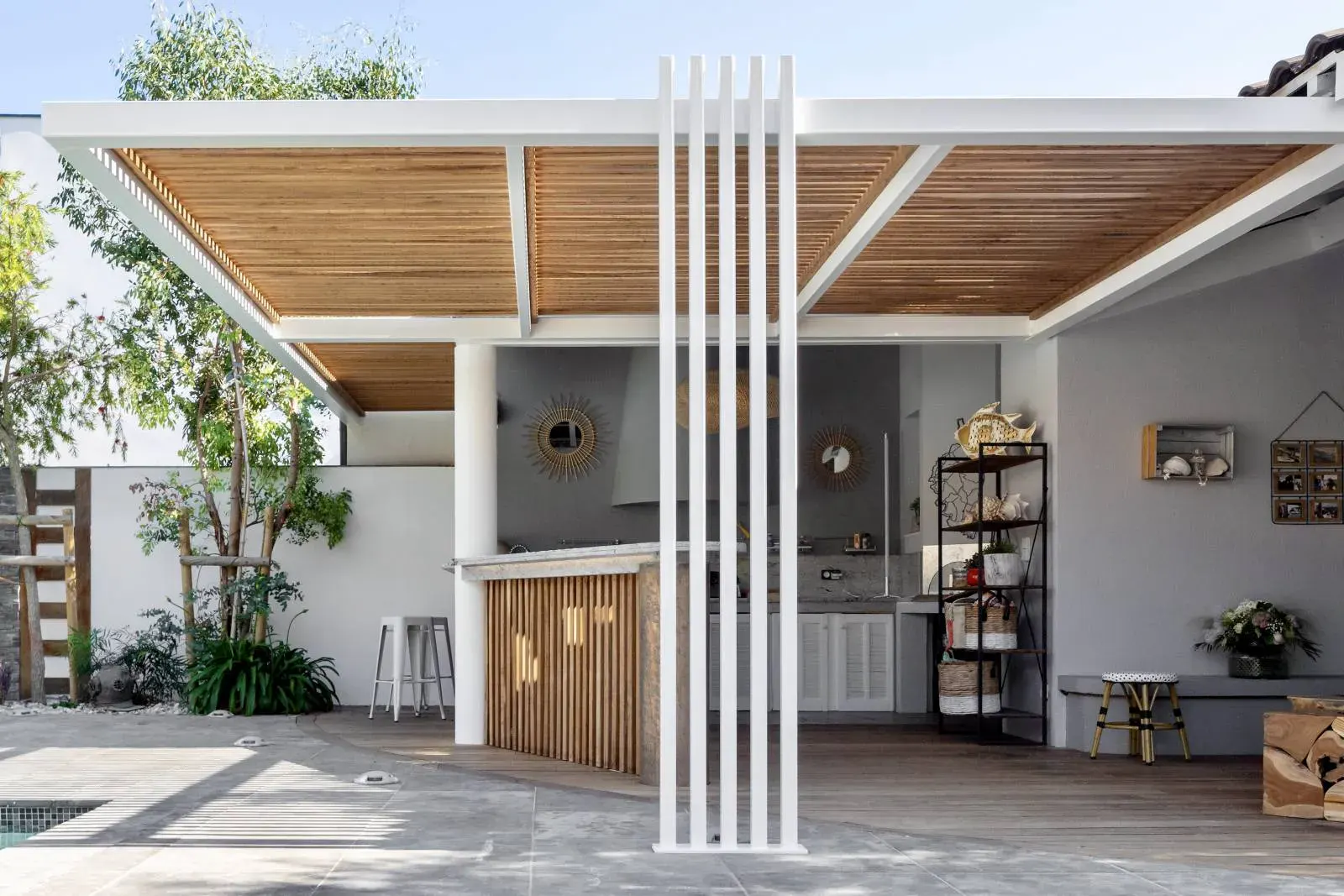 Pergola bois bioclimatique à Marseille