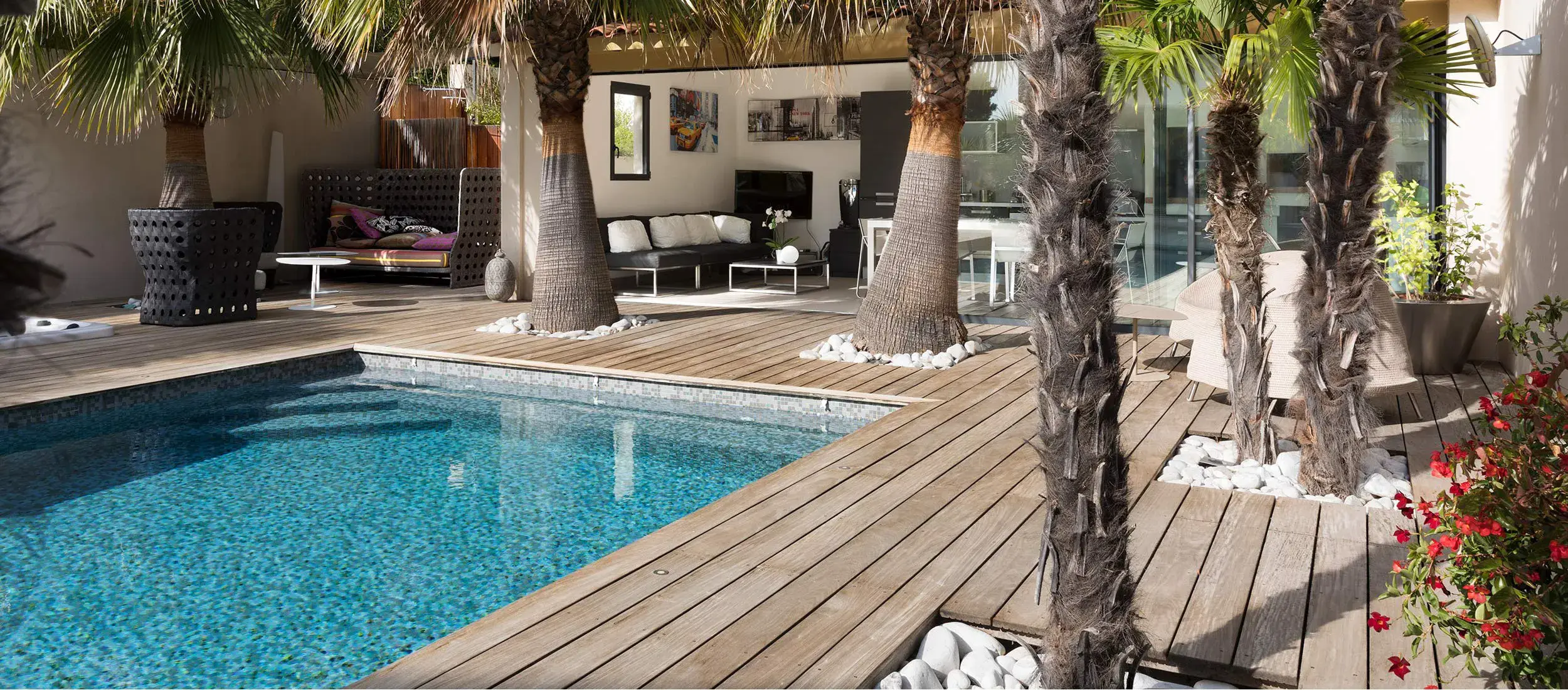 Pergola bois bioclimatique à Marseille