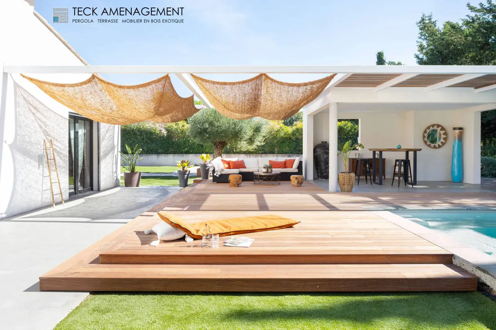 Pergola bois bioclimatique à Marseille