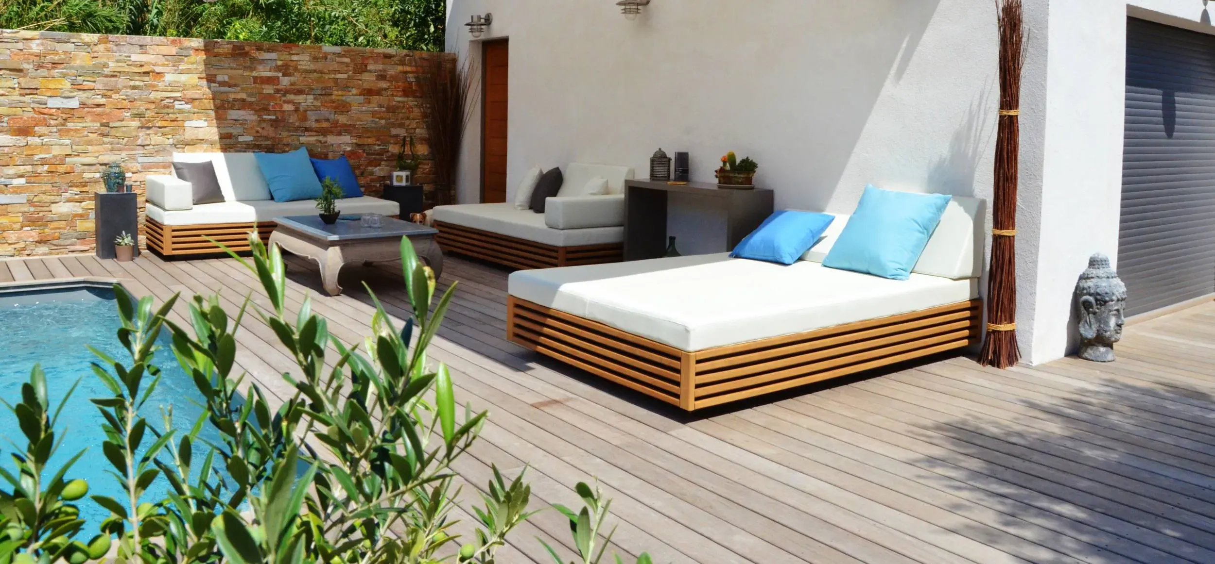 Pergola bois bioclimatique à Marseille