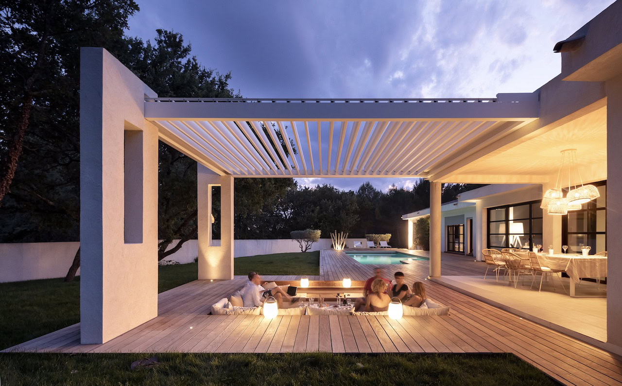 Pergola bois bioclimatique à Marseille