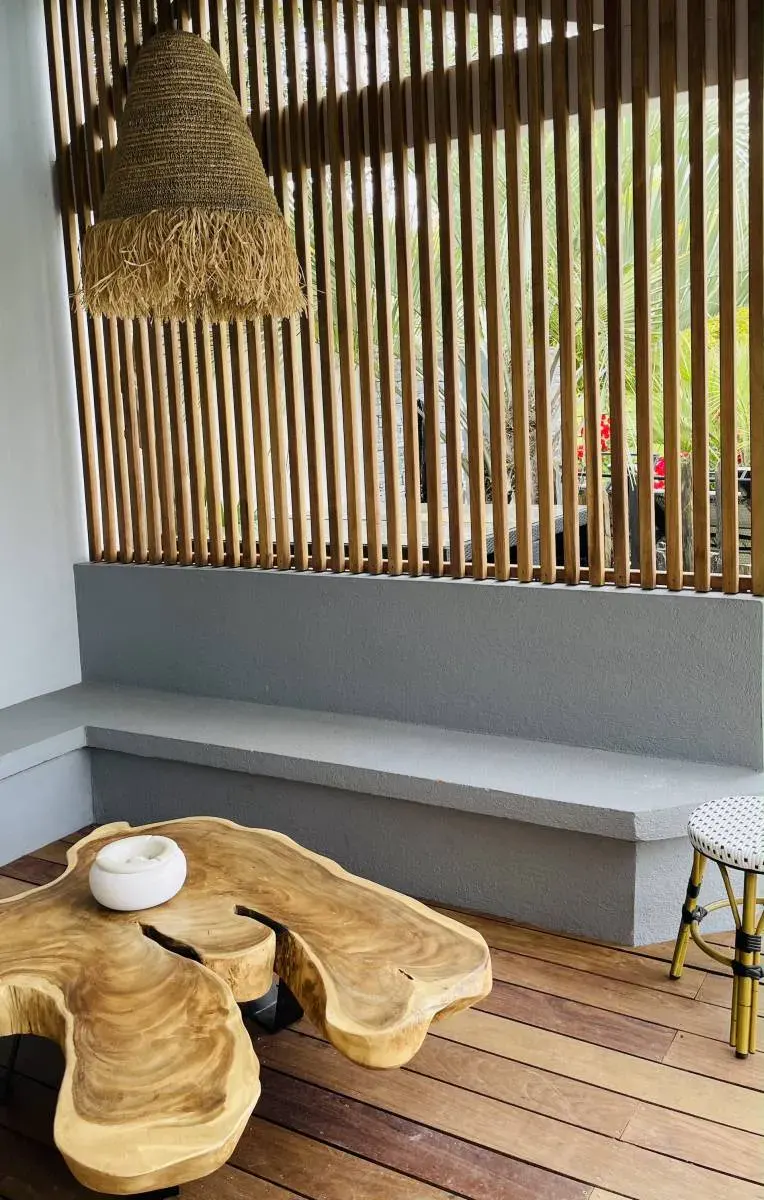 Pergola bois bioclimatique à Marseille