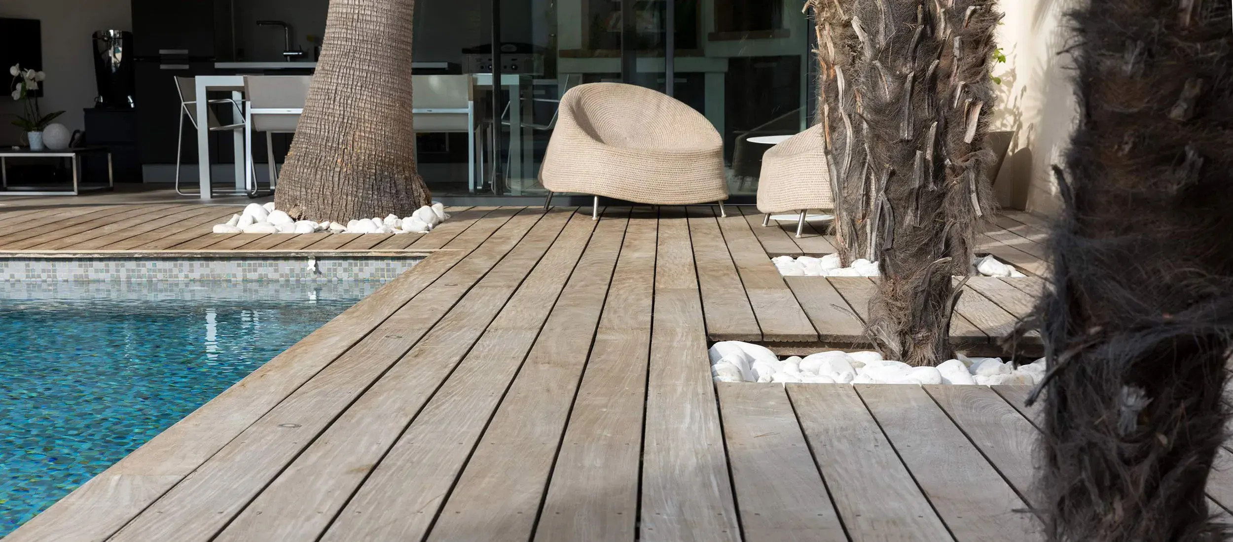 Pergola bois bioclimatique à Marseille