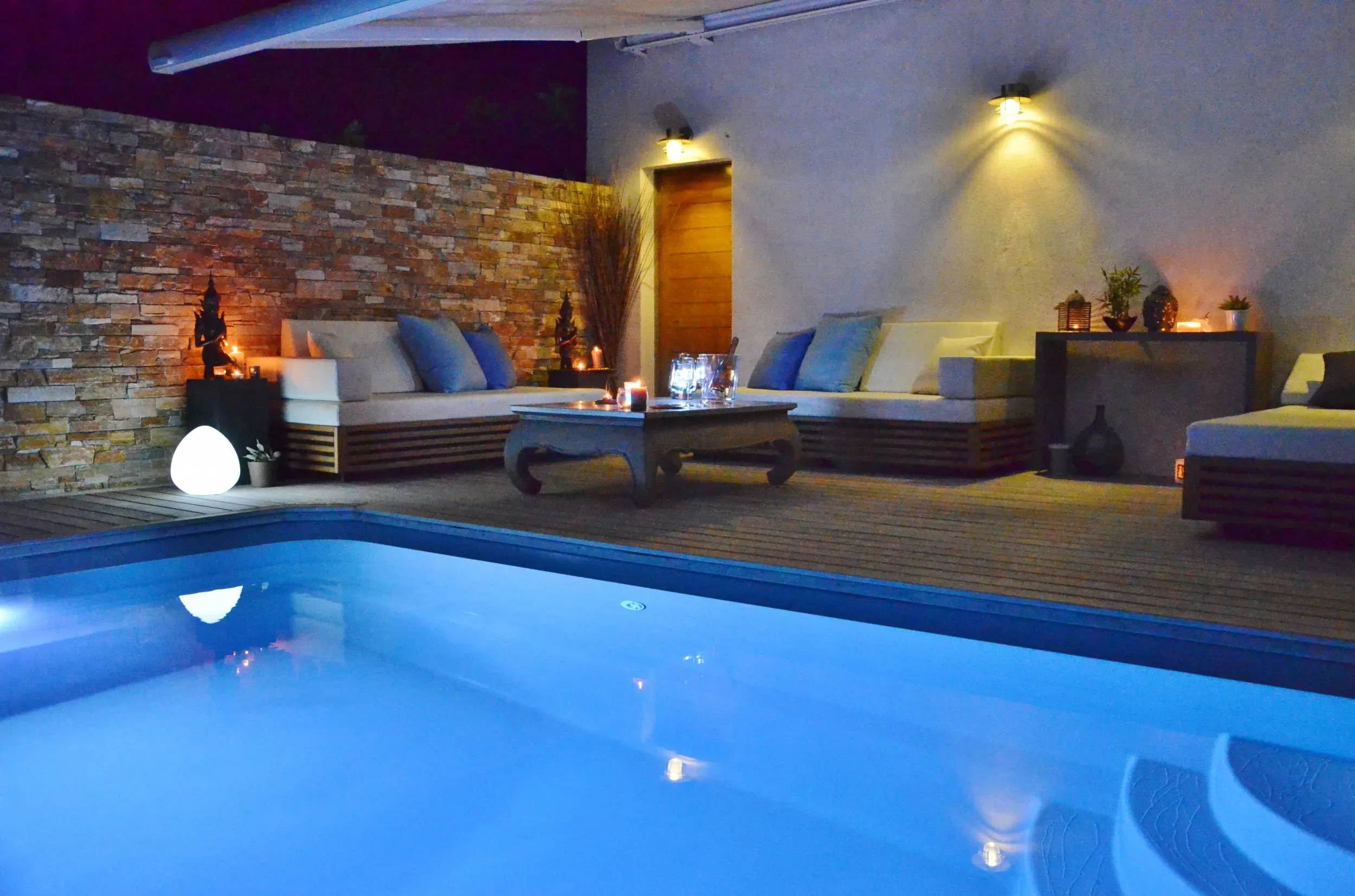 Pergola bois bioclimatique à Marseille