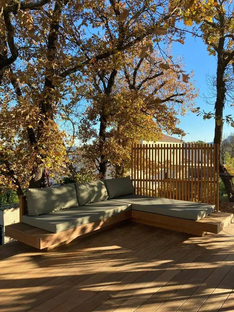 Pergola bois bioclimatique à Marseille