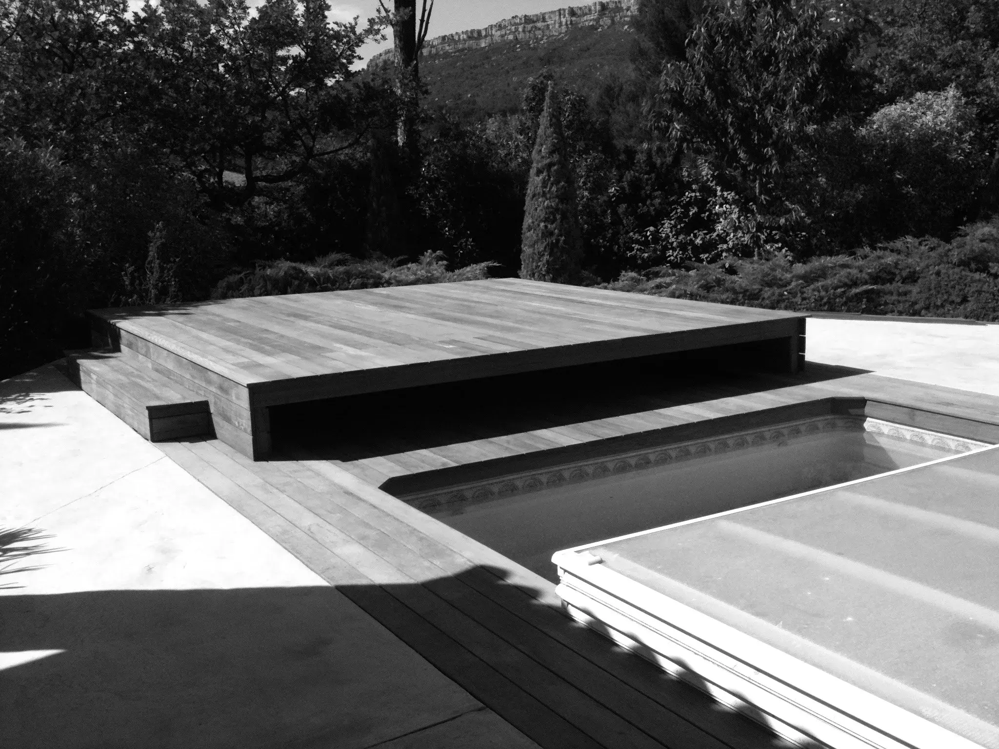 Pergola bois bioclimatique à Marseille