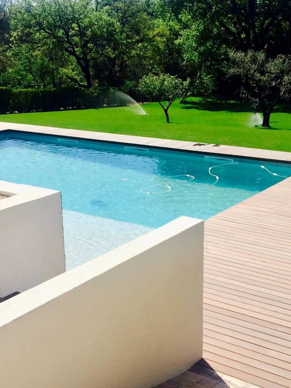 Pergola bois bioclimatique à Marseille