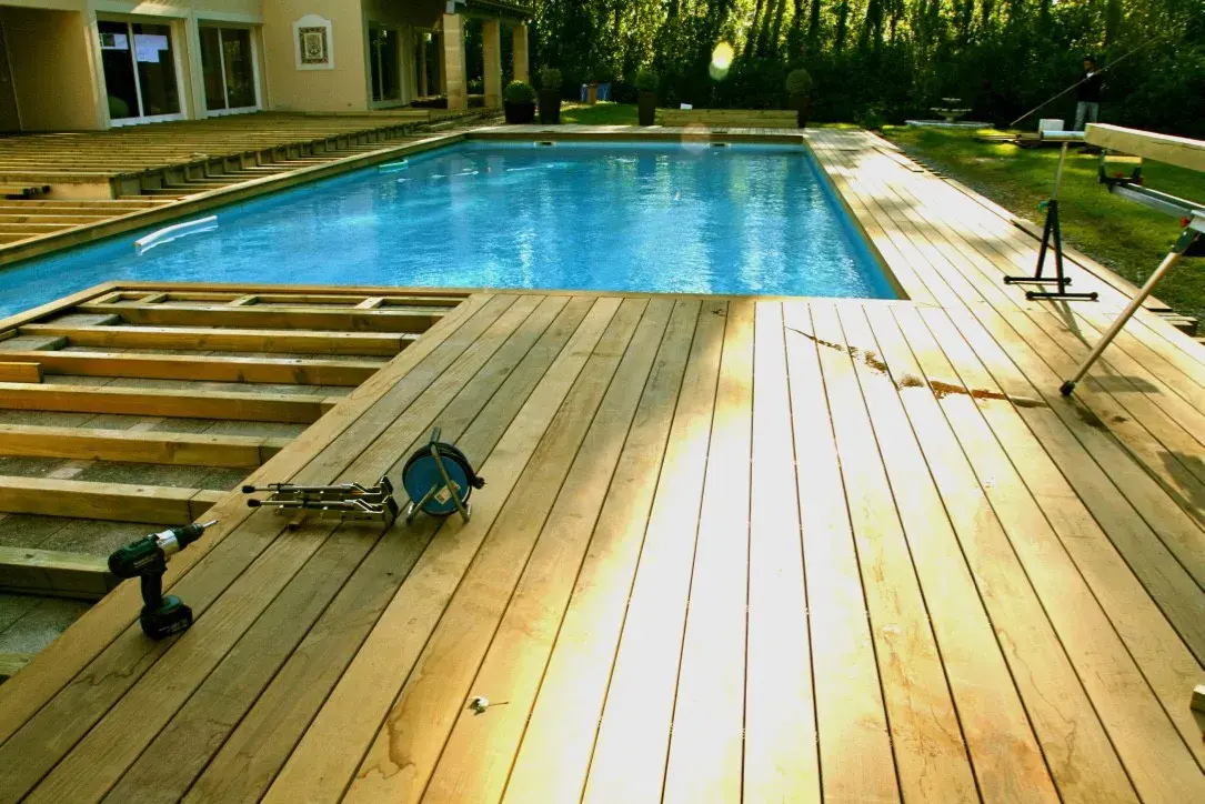 Pergola bois bioclimatique à Marseille