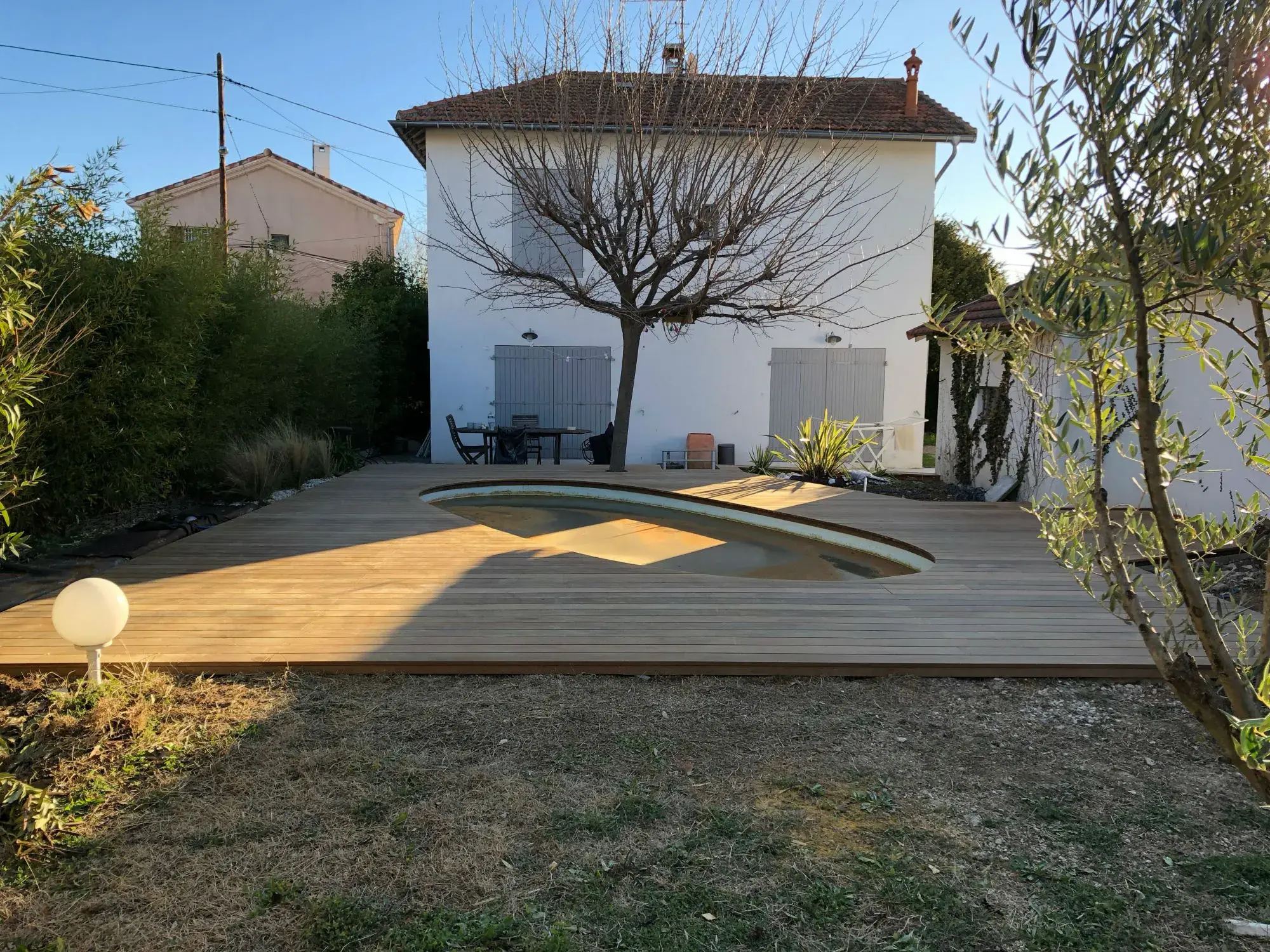 Pergola bois bioclimatique à Marseille