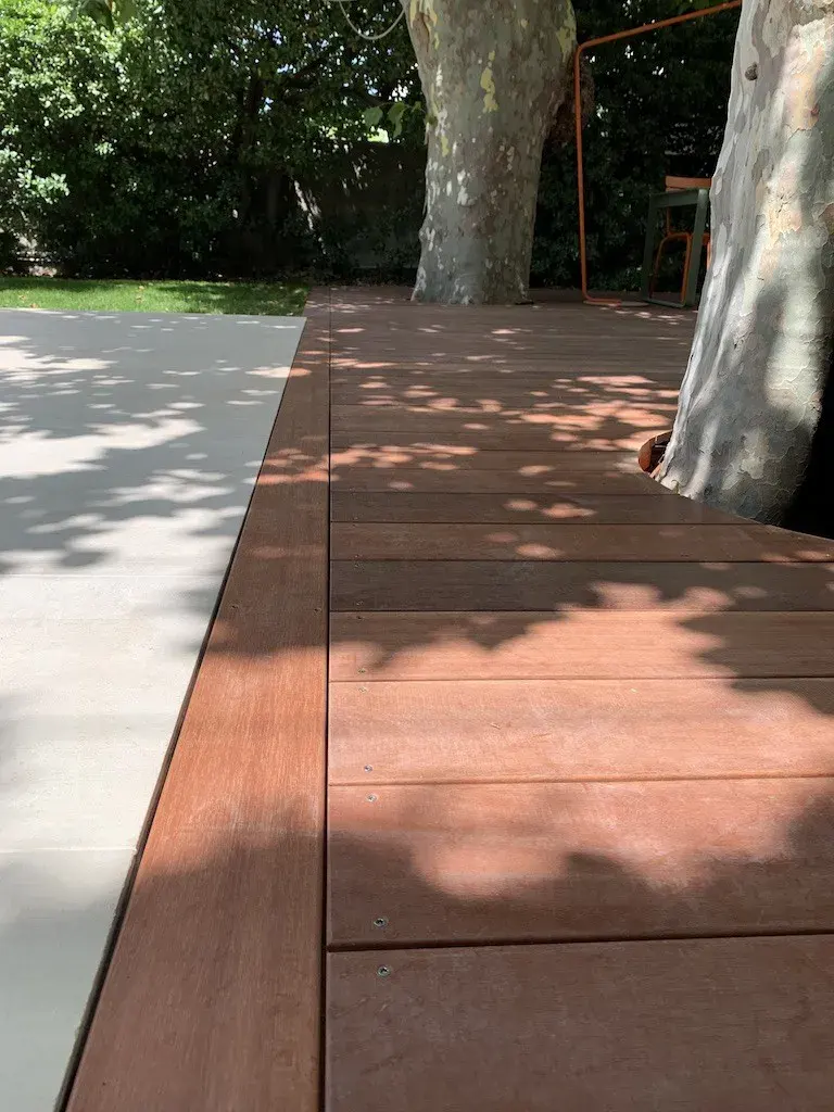 Pergola bois bioclimatique à Marseille