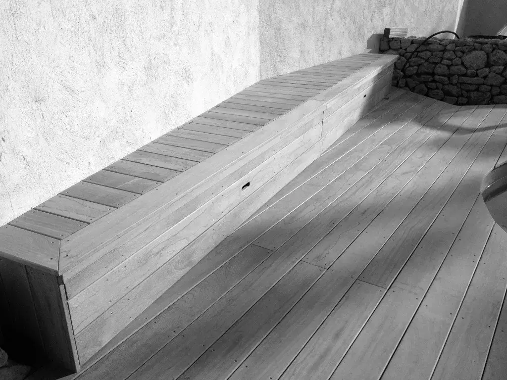 Pergola bois bioclimatique à Marseille