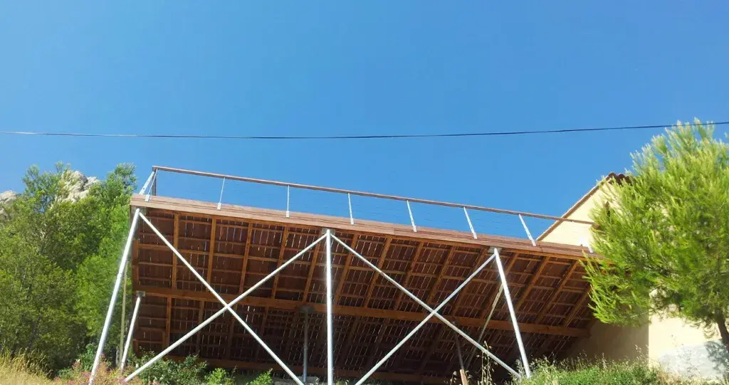 Pergola bois bioclimatique à Marseille