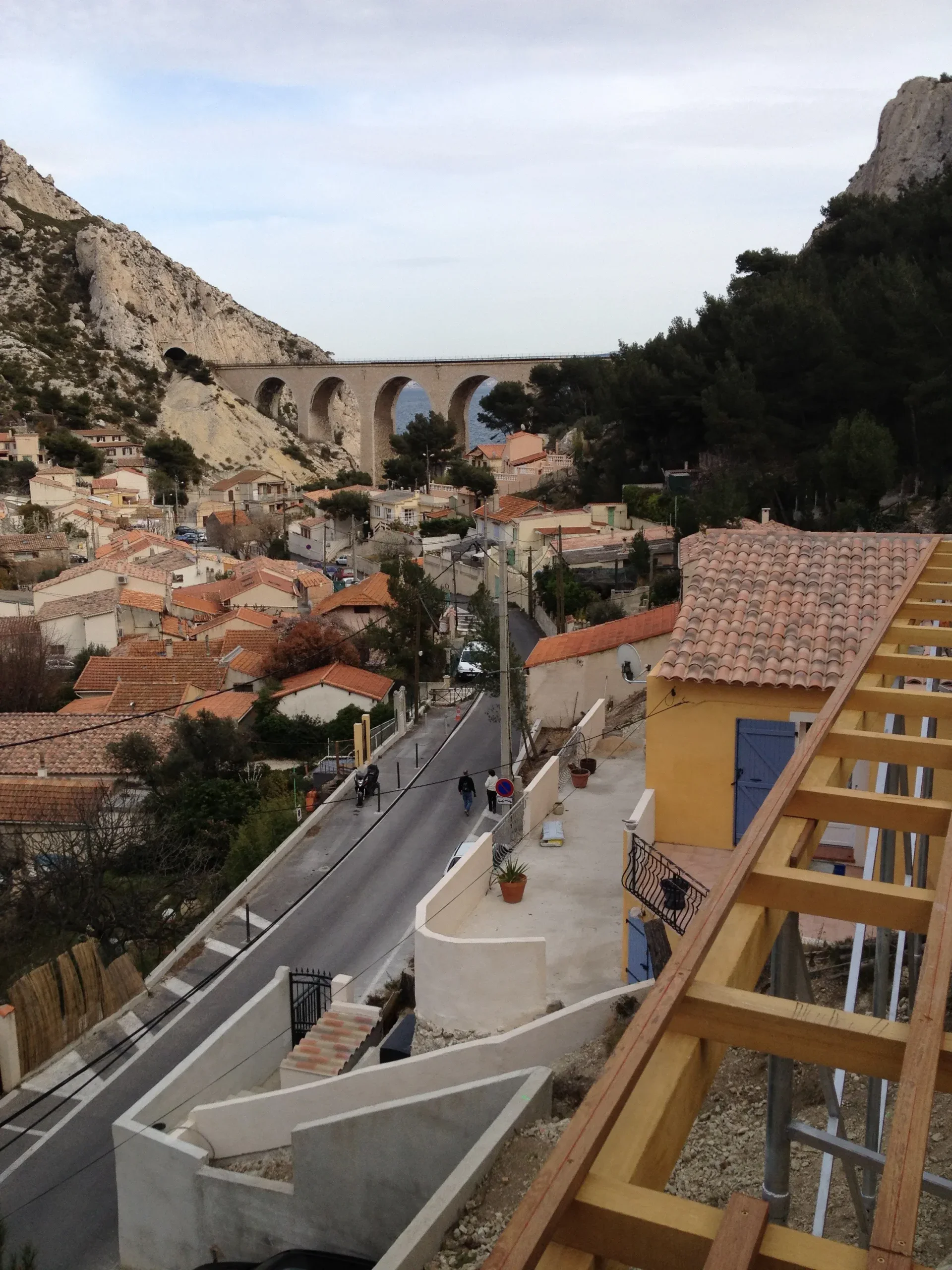 Pergola bois bioclimatique à Marseille