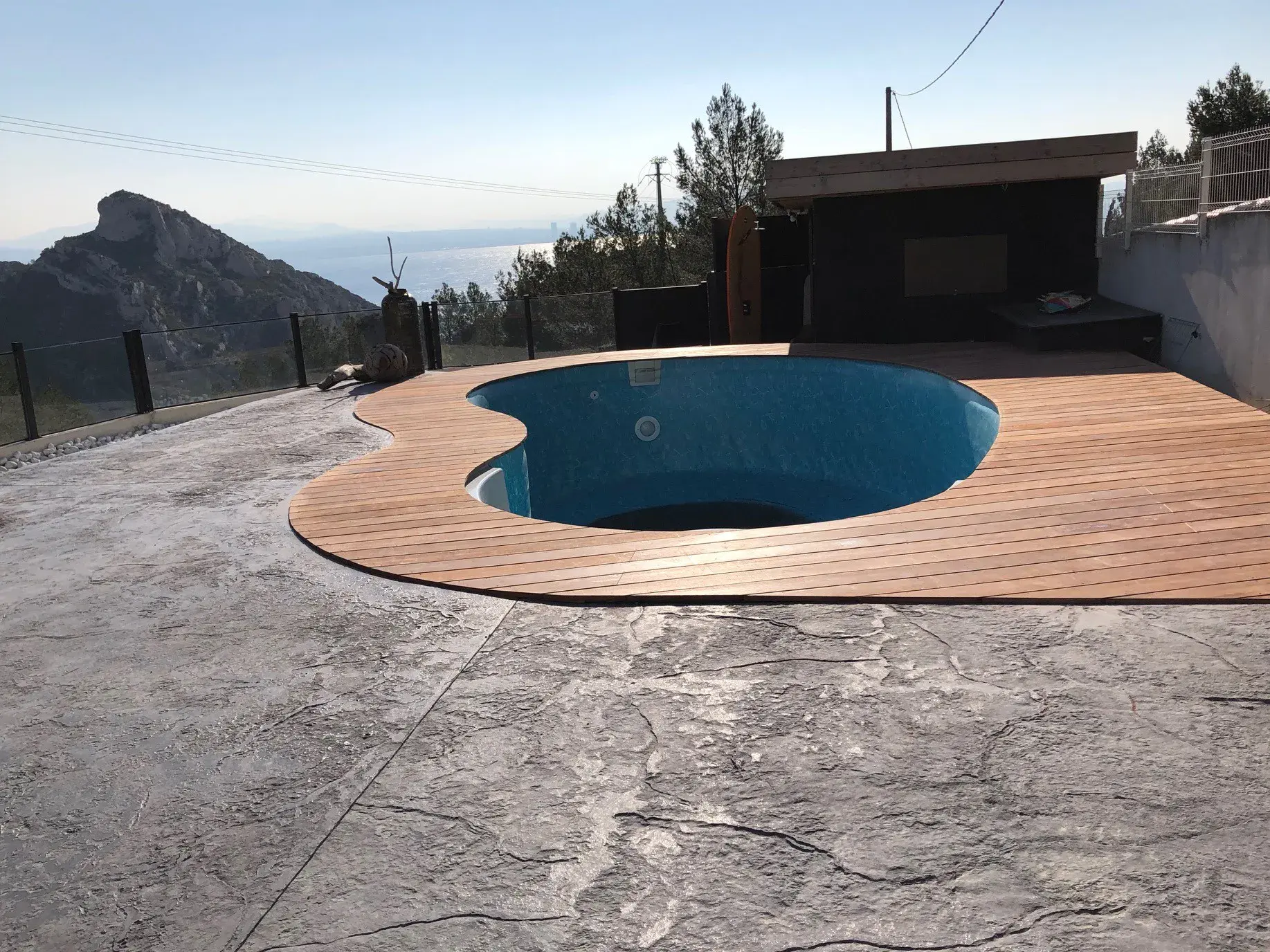 Pergola bois bioclimatique à Marseille