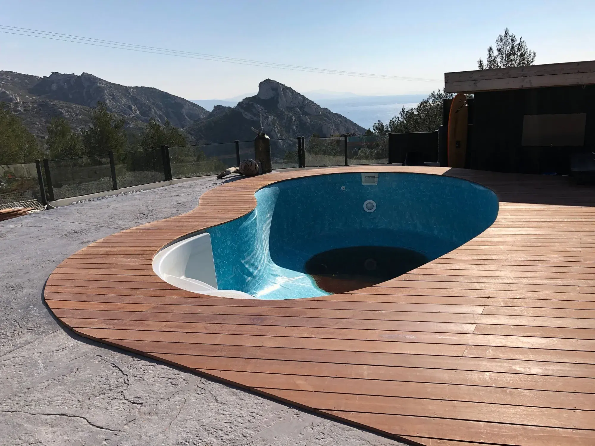 Pergola bois bioclimatique à Marseille