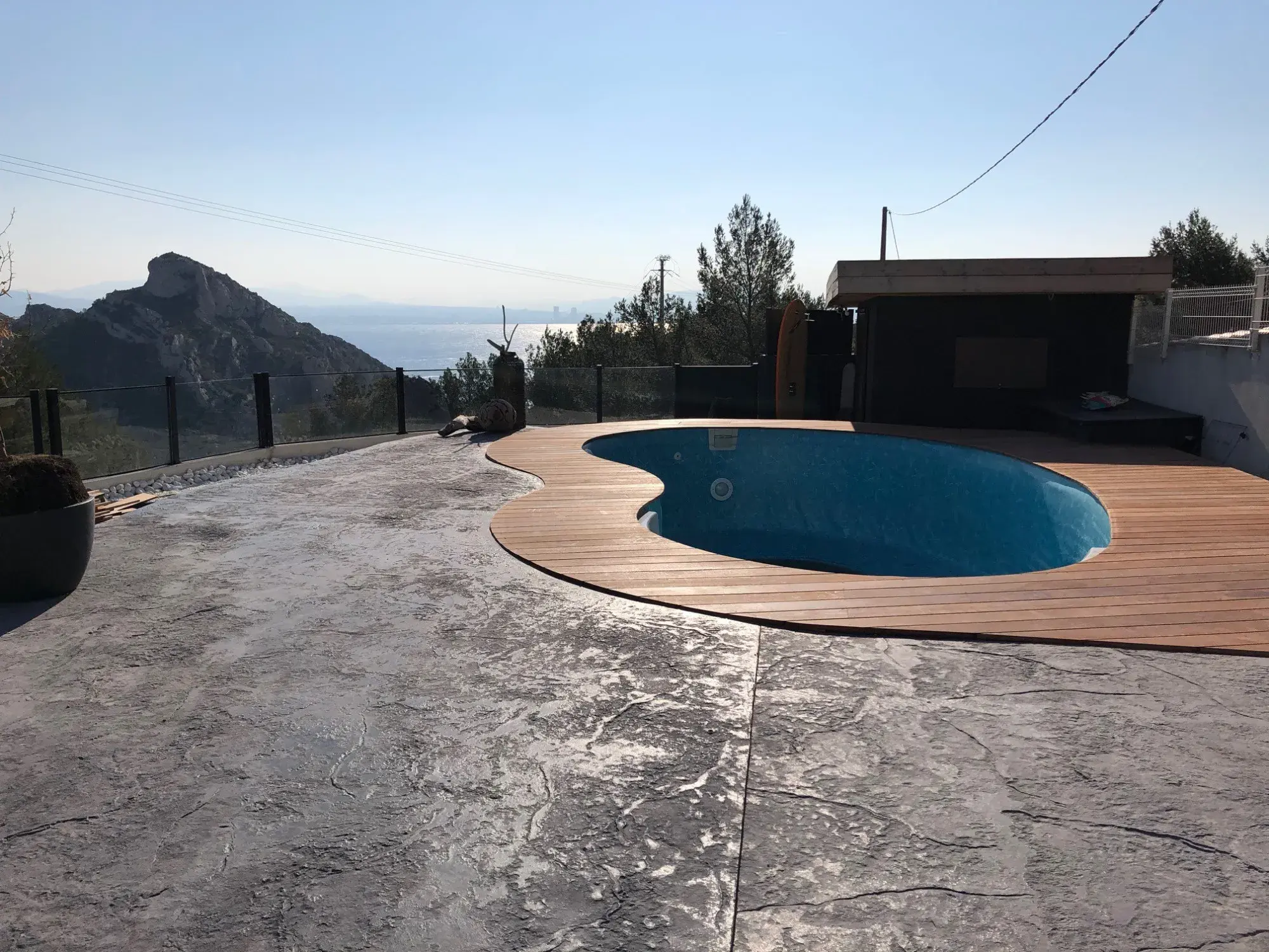 Pergola bois bioclimatique à Marseille