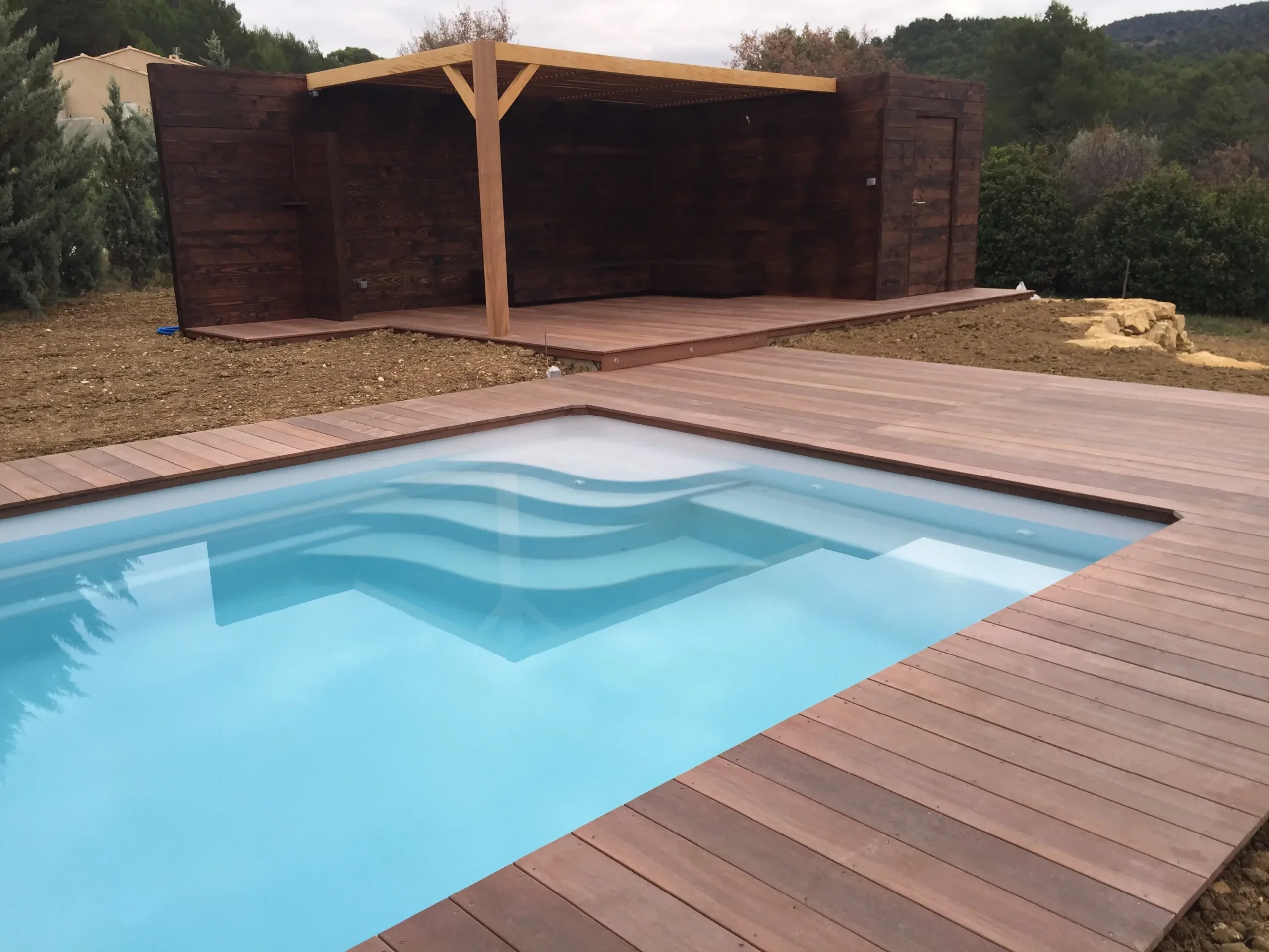 Pergola bois bioclimatique à Marseille