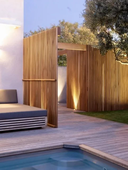 Pergola bois bioclimatique à Marseille