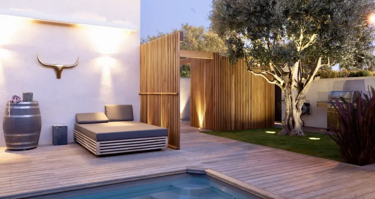 Pergola bois bioclimatique à Marseille
