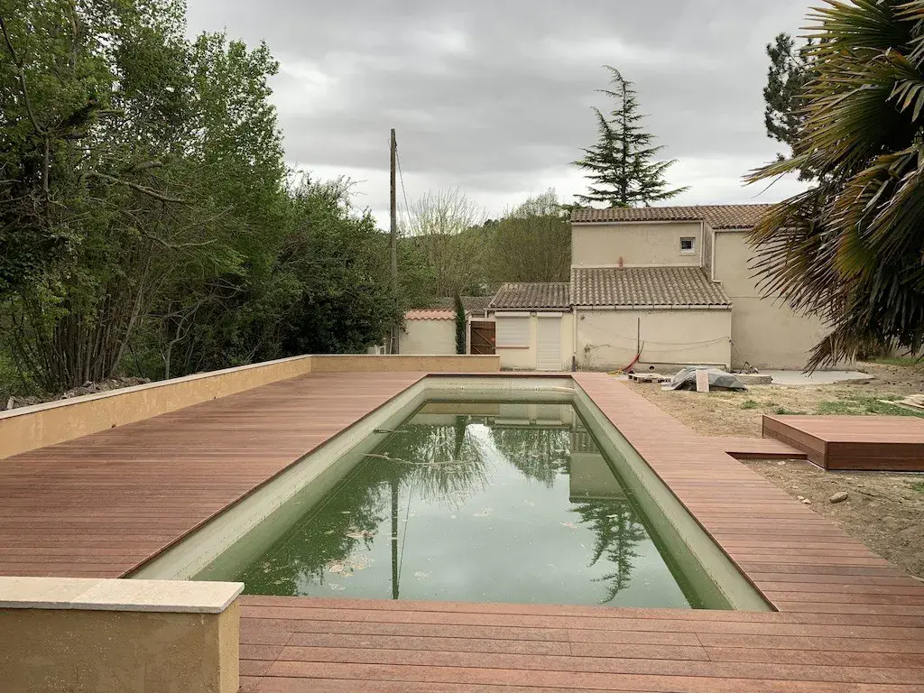 Pergola bois bioclimatique à Marseille