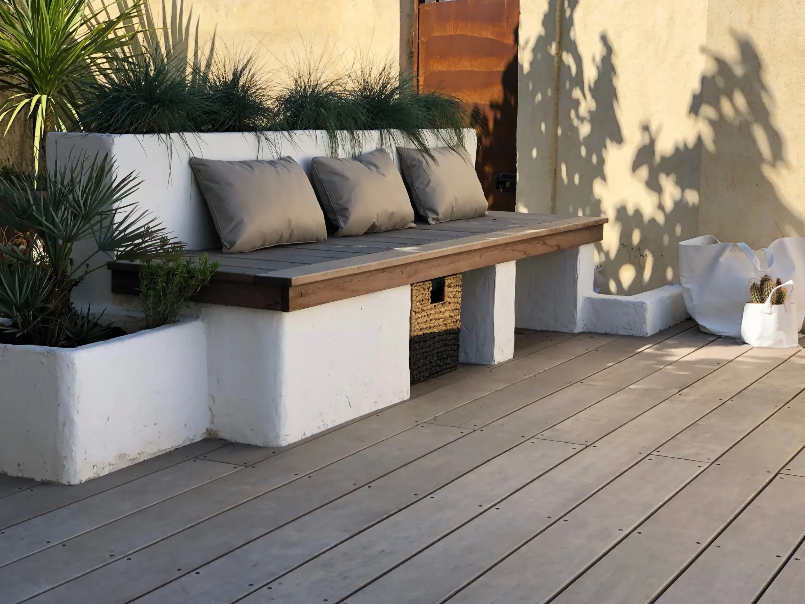 Pergola bois bioclimatique à Marseille