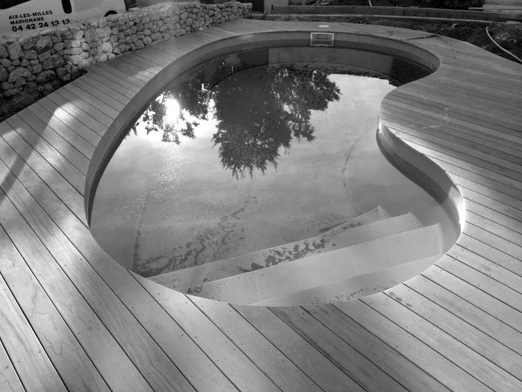 Pergola bois bioclimatique à Marseille