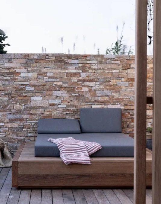 Conception et pose de terrasse en bois et pergola en bois à Aix en Provence