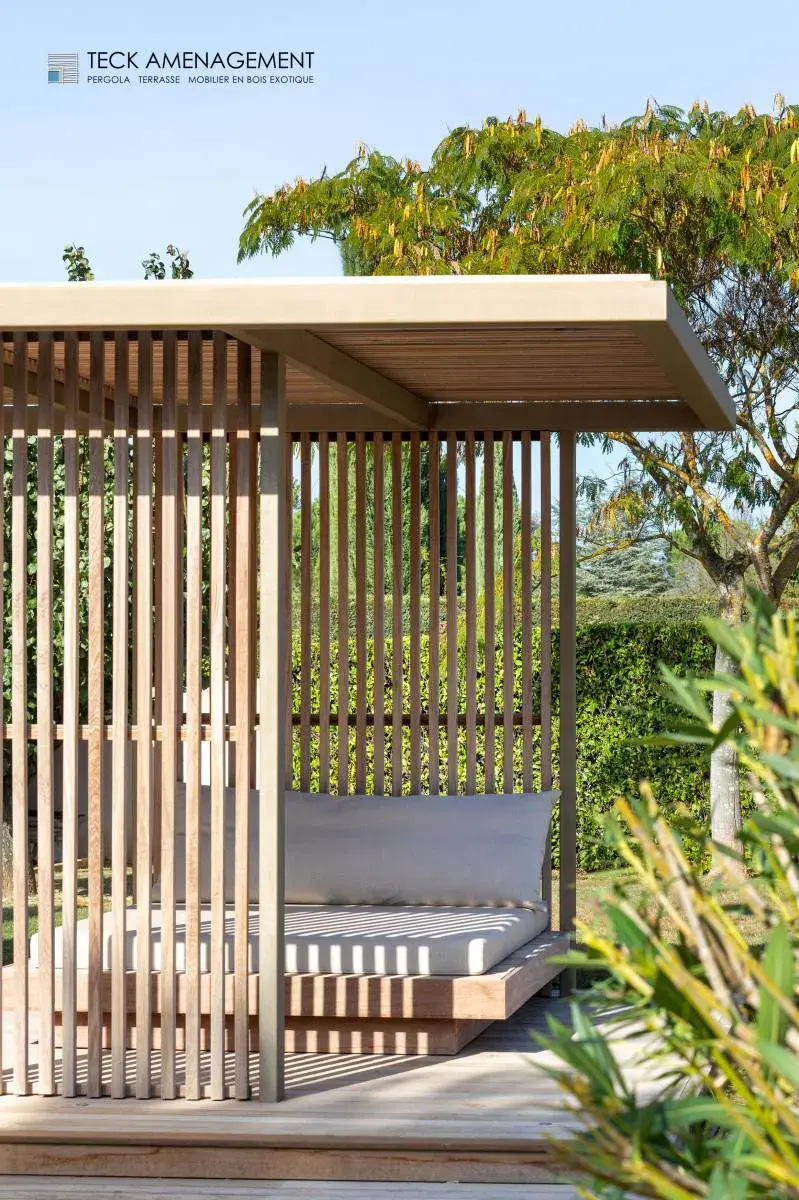 Pergola bois bioclimatique à Marseille