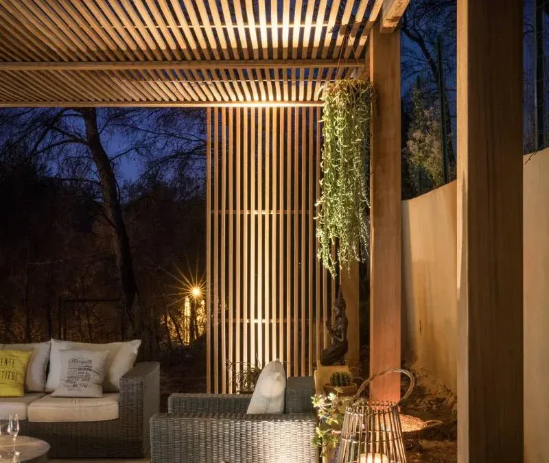 Pergola en bois Marseille : les étapes de la création de la pergola