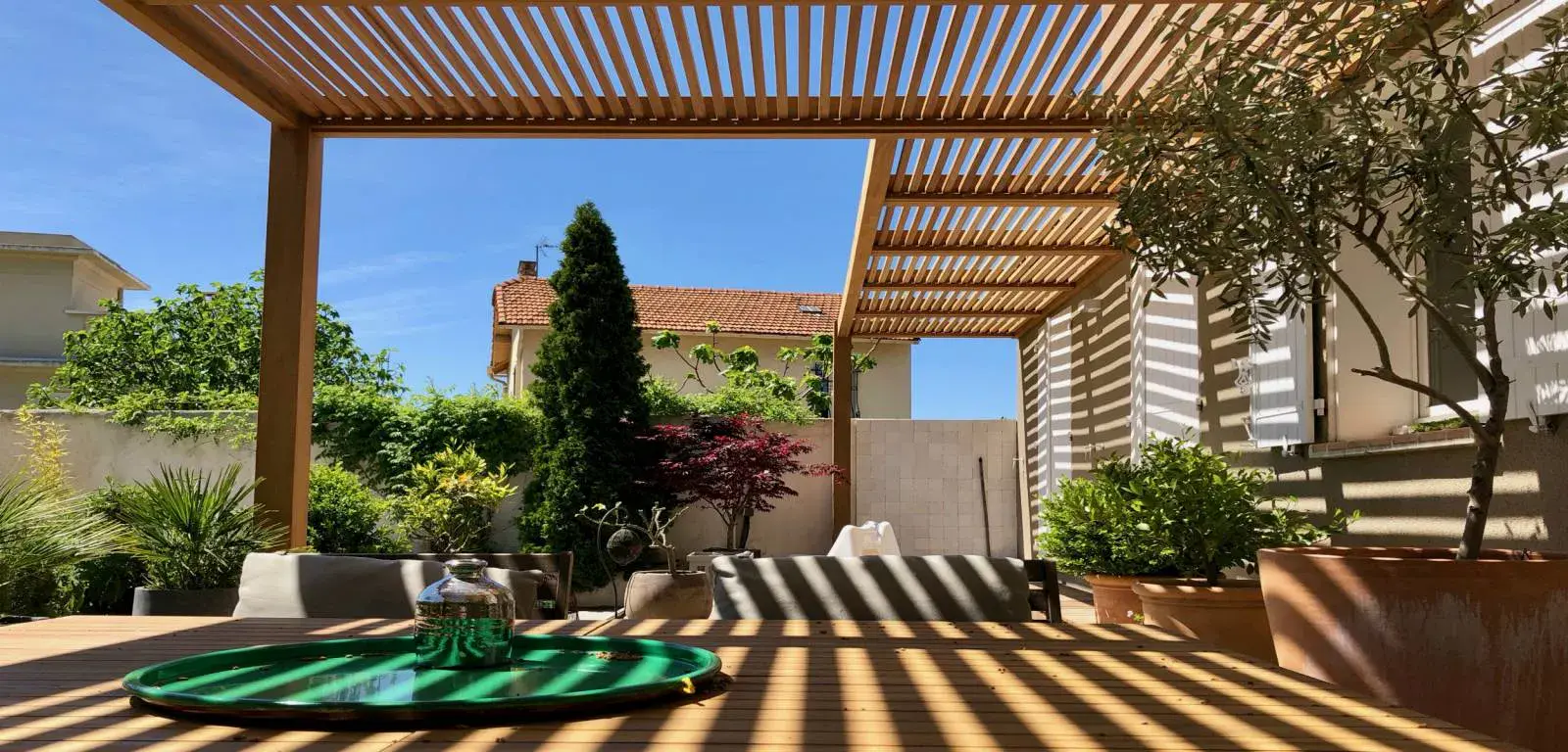 Pergola bois bioclimatique à Marseille