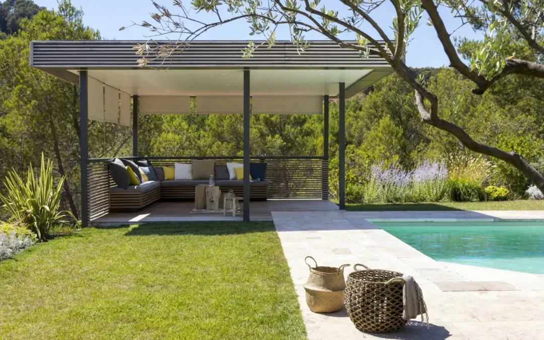 Conception et fabrication d&rsquo;une pergola en bois à Beaurecueil près d&rsquo;Aix en Provence