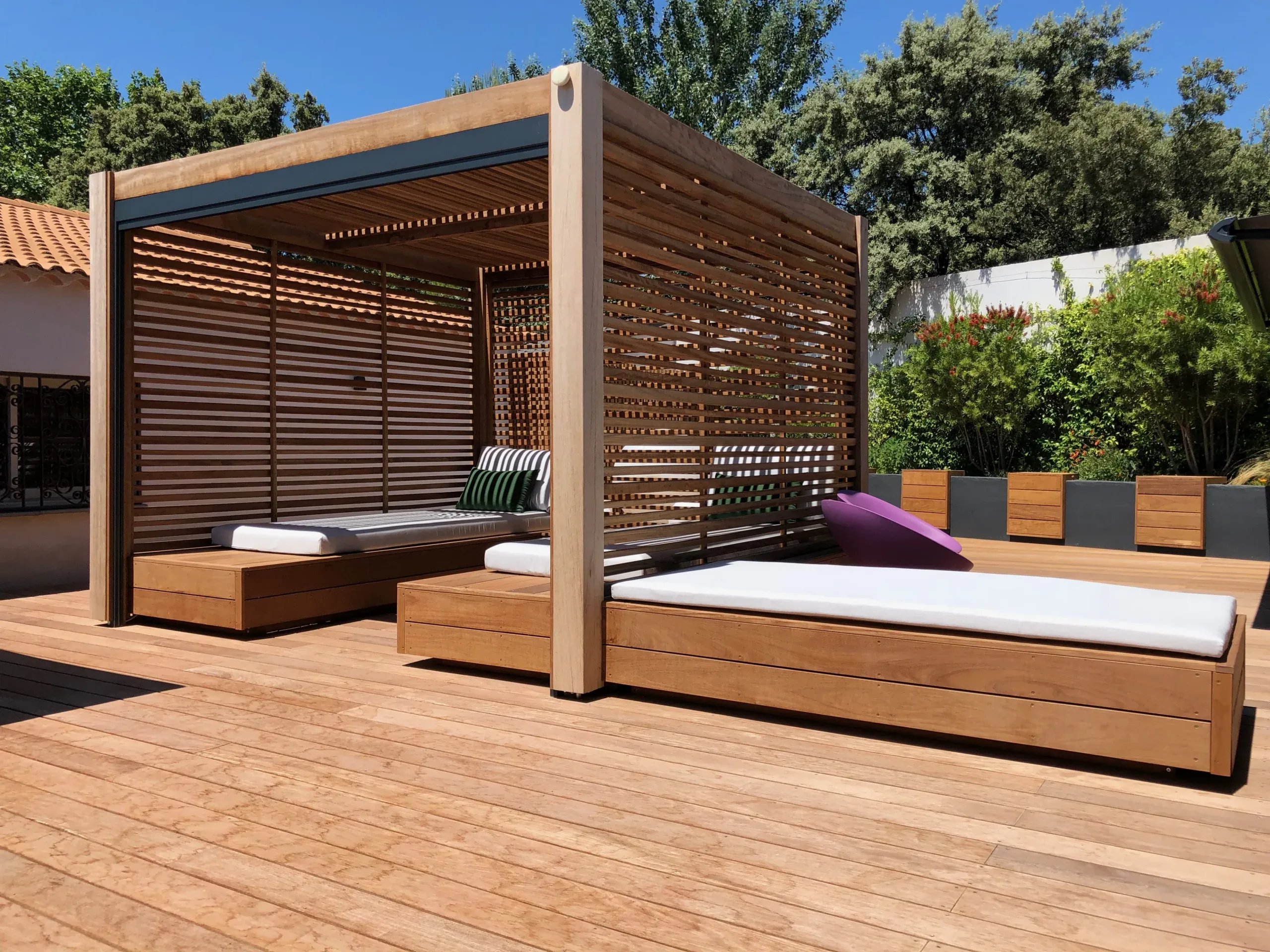 Pergola bois bioclimatique à Marseille