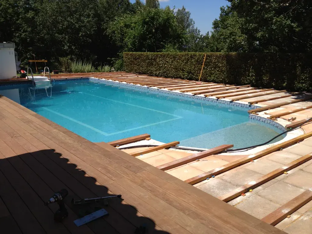 Pergola bois bioclimatique à Marseille