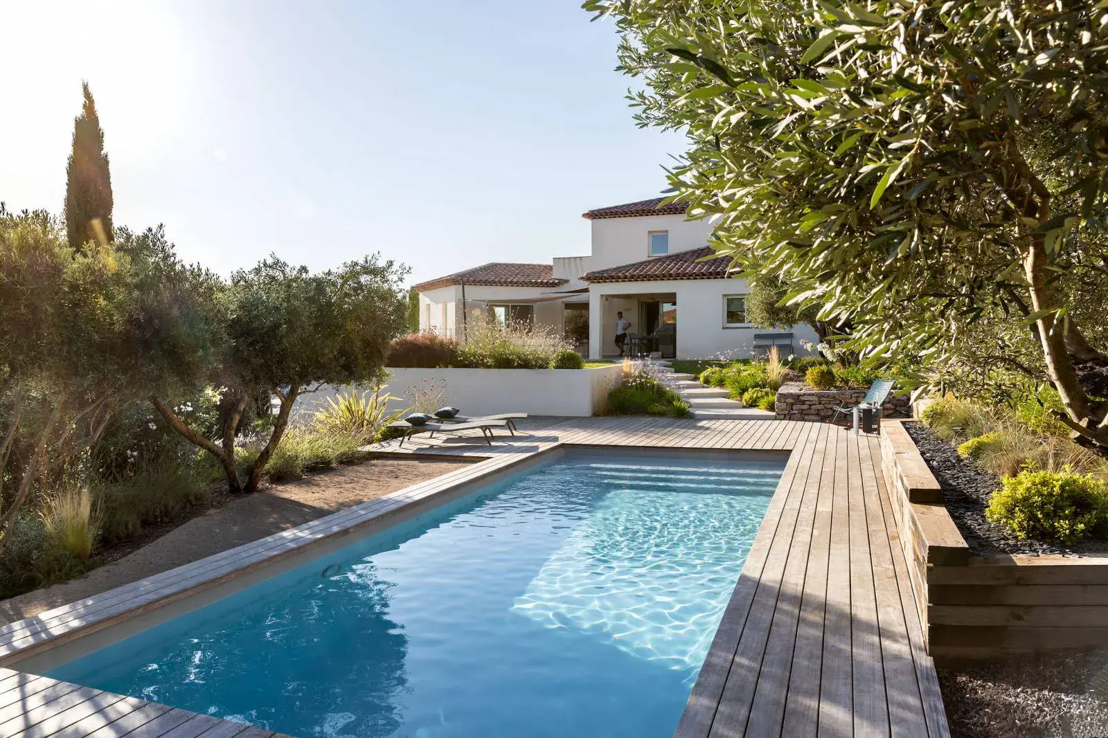 Pergola bois bioclimatique à Marseille